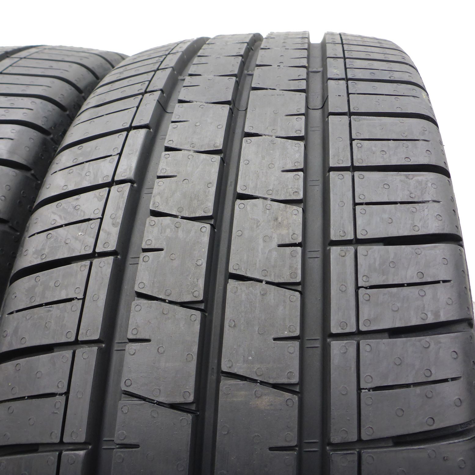 Opony 215/60/16C Vredestein 215/60R16C 103/101T Letnie 2019 Jak Nowe