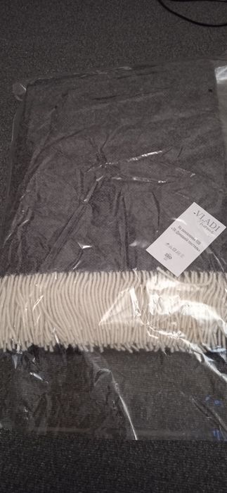 Плед шерстяний 1,40м на 2,20м