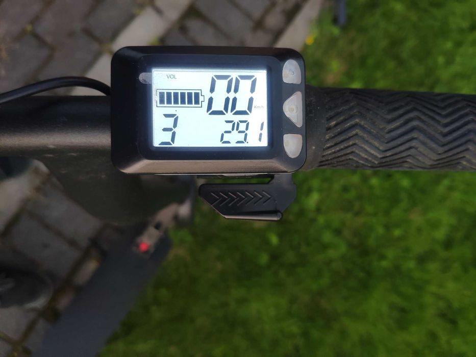 Hulajnoga elektryczna 300W silnik elektryczny zasilany baterią 6.6Ah