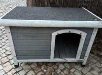outdoor dog/cat house (casa para cães/gatos ao ar livre)