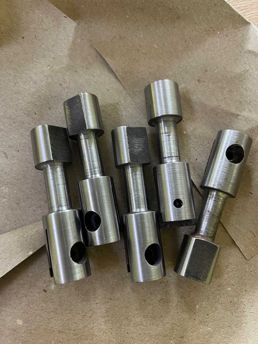 Токарні роботи. Металообробка.