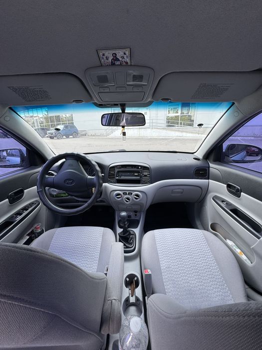 Хундай акцент третього покоління Hyundai Accent 2008
