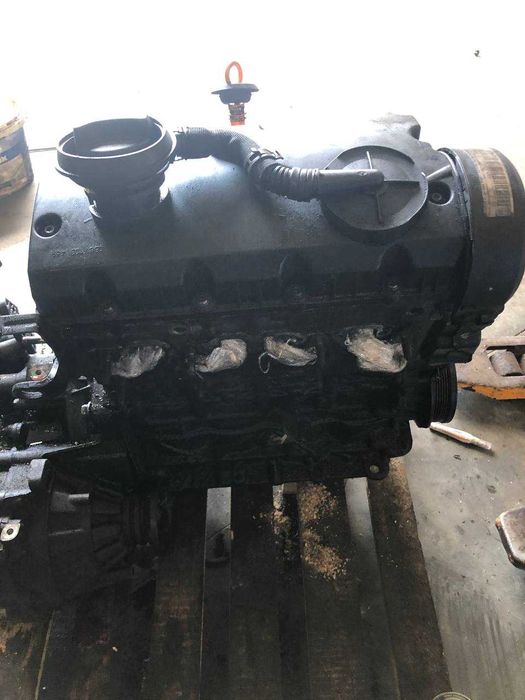 Двигун Двигатель Мотор 1,9 TDI Skoda Octavia Шкода Октавия А5 2009-13