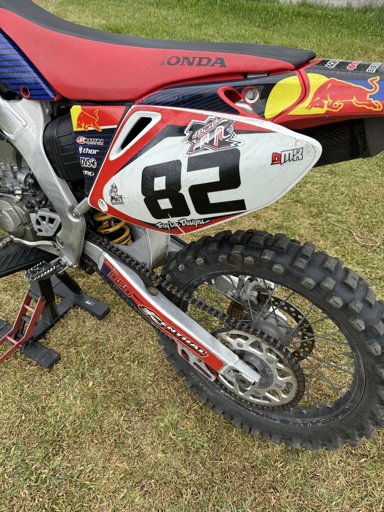 Honda CRF250R  ano “2007” Preço negociável.