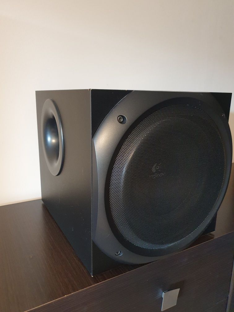 Logitech z5500 subwoofer w 100% sprawny