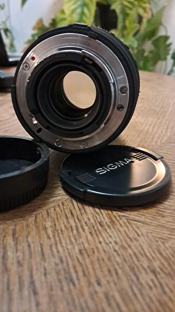 Sigma 105mm 1: 2.8 D DG Macro Nikon F