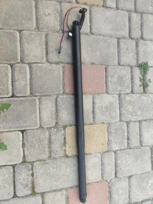 Амортизатори для електроляди skoda A7.