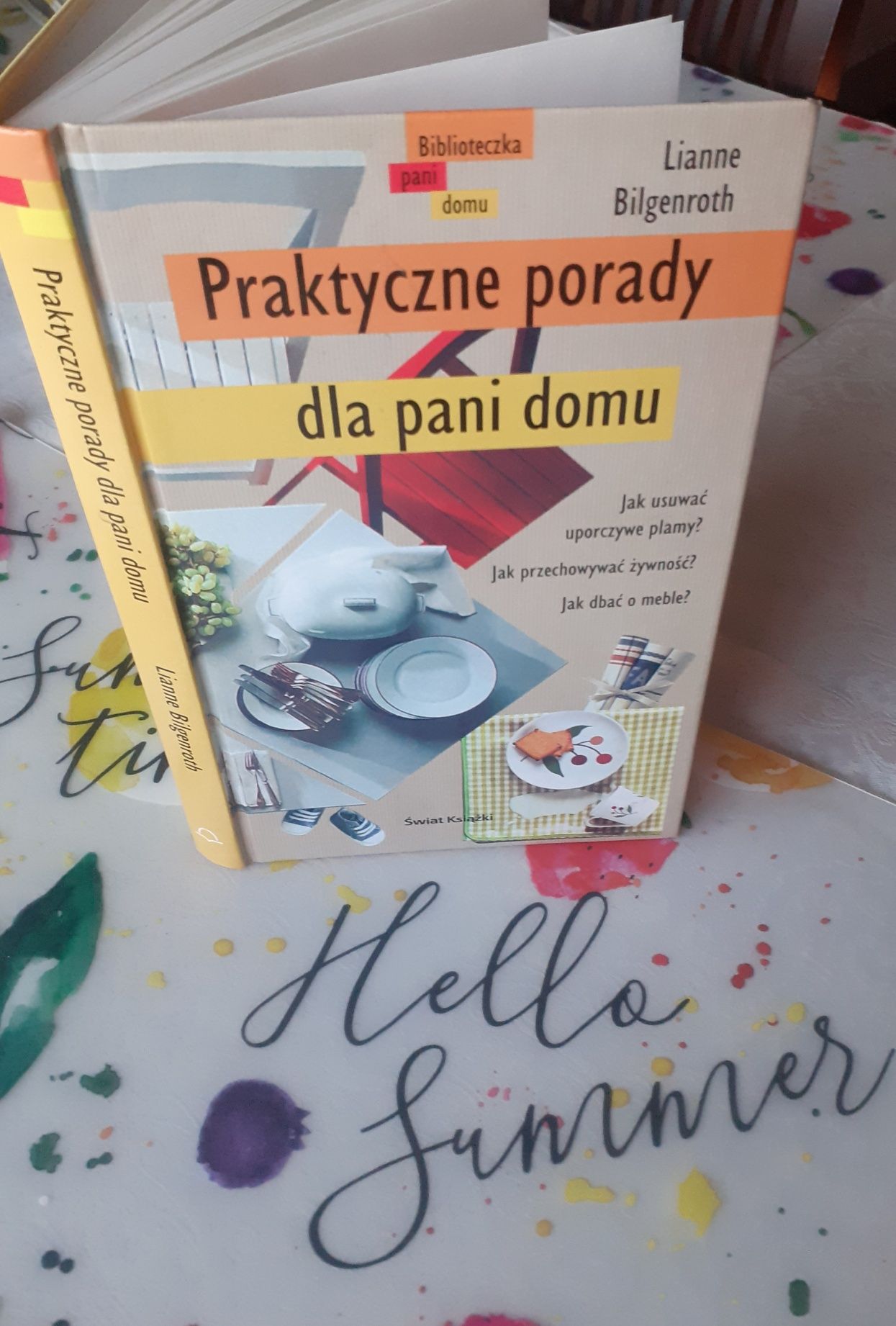 Książka poradnik Praktyczne porady dla pani domu Świat Książki