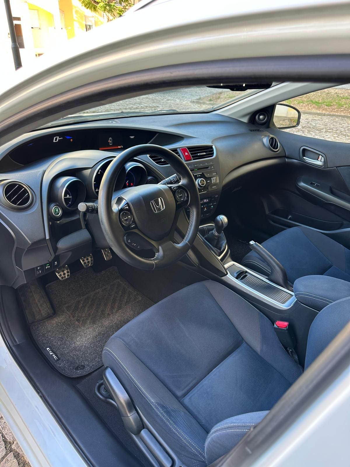 Honda Civic tourer excelente estado com  revisões na marca