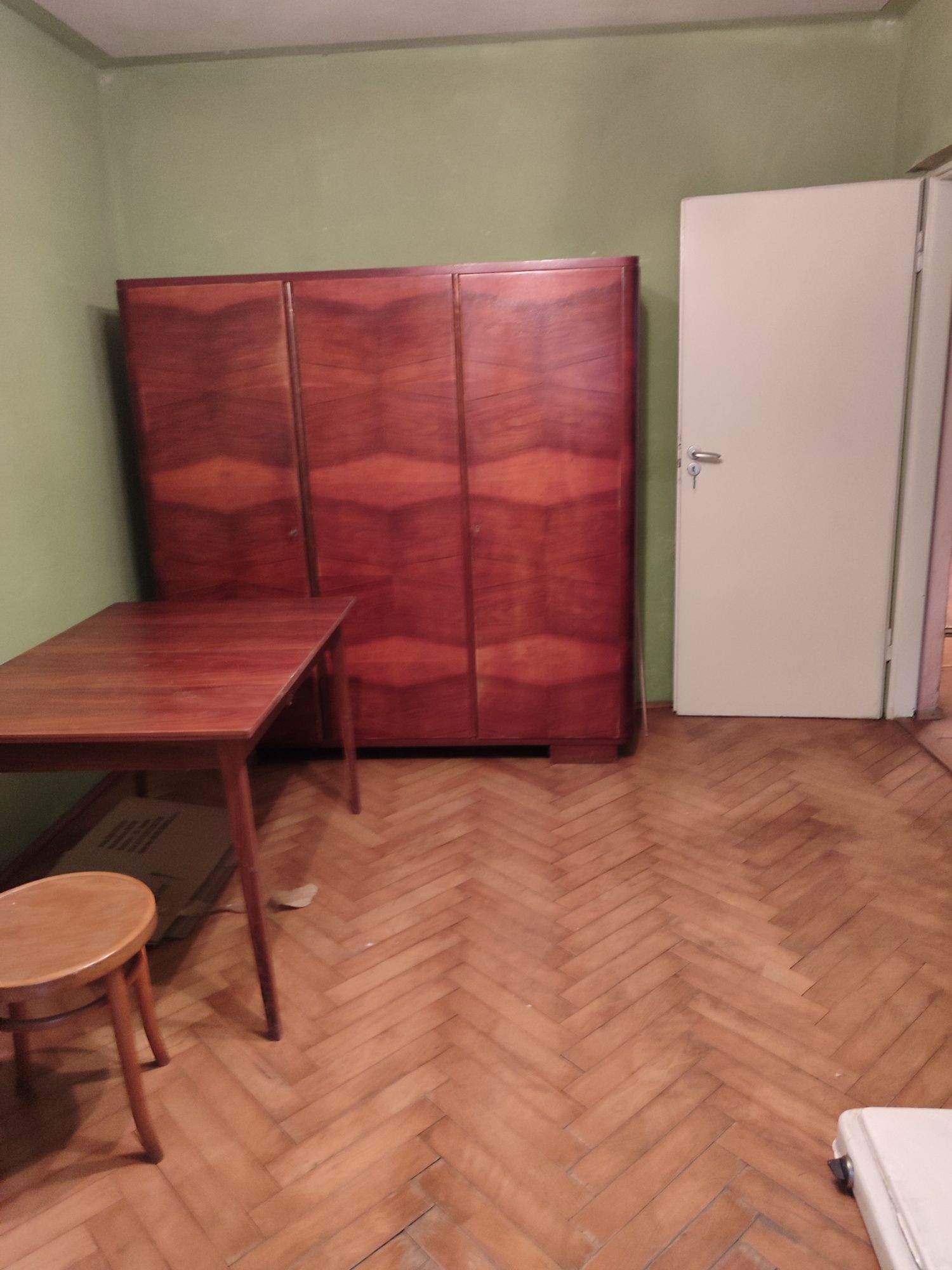 Szafka fornitowana