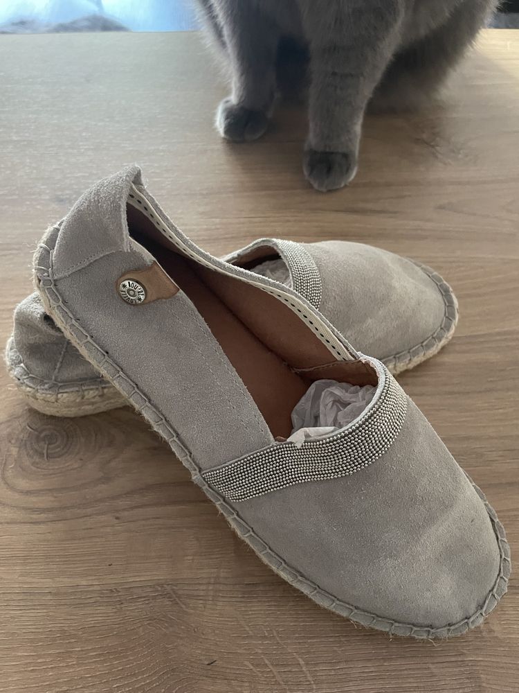 Espadryle nowe Pier One