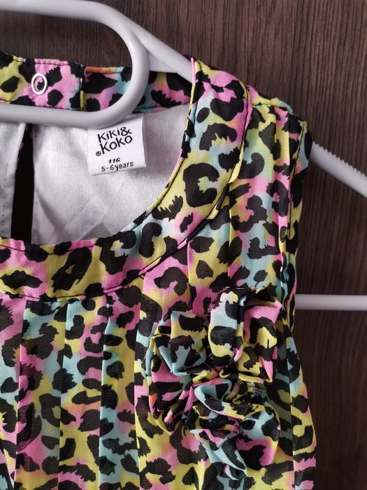 Kolorowa sukienka dxiewczęca