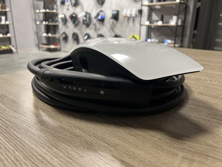 Настінна зарядна станція Tesla Gen 3 - кабель 7 м. (11.5 кВт., 48A)