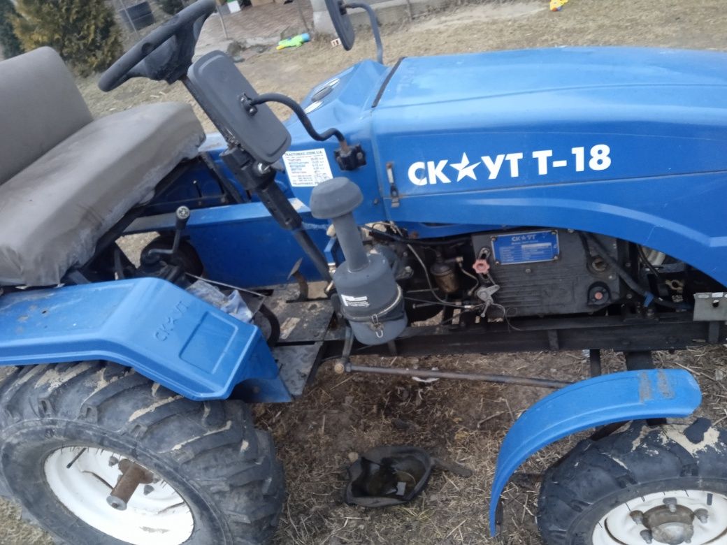 Продам мото трактор Скаут  18кс.