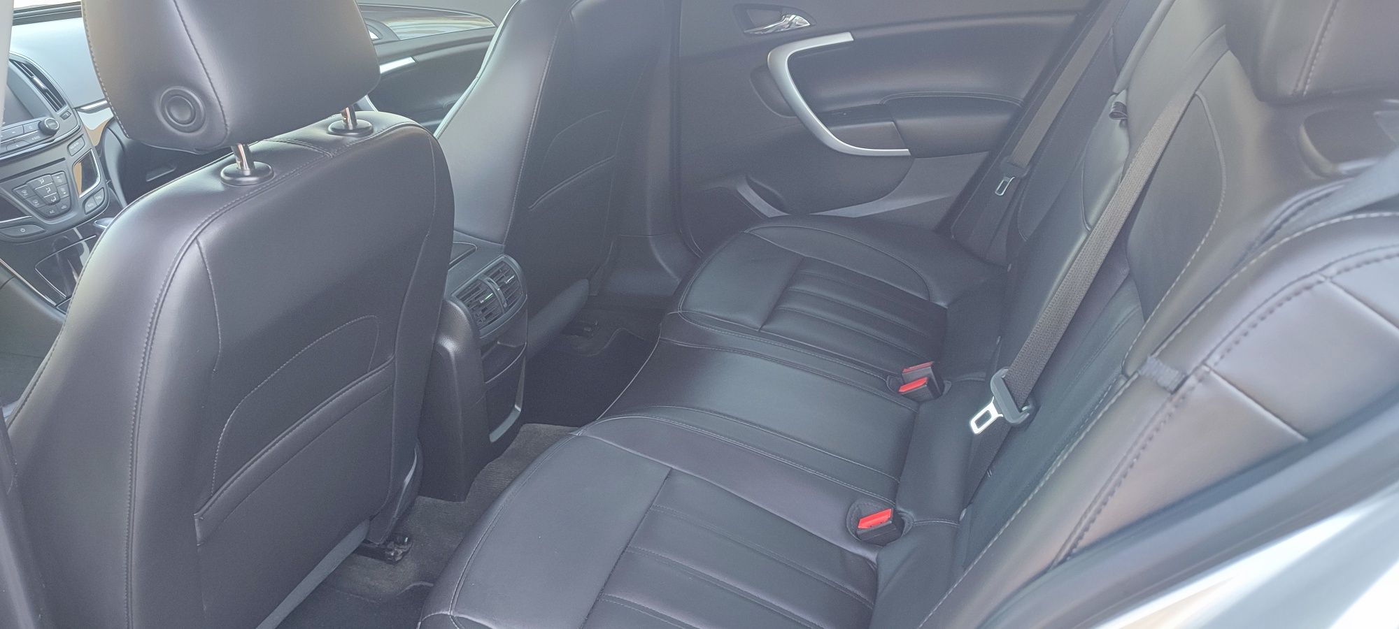 Opel insignia 2.0 t