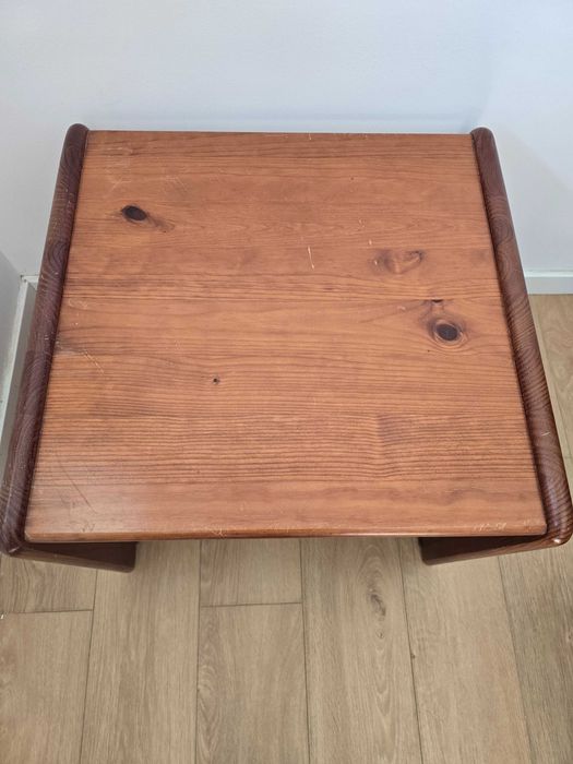 Mesa em madeira maciça