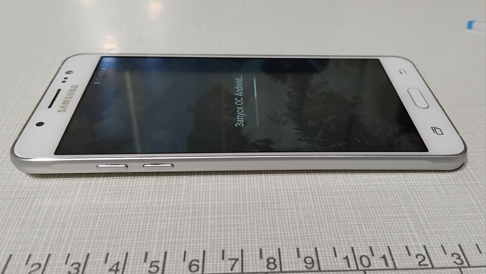 Samsung Galaxy j5 телефон смартфон