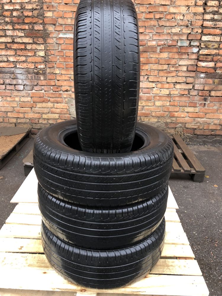 Шини бу 235 65 r17 Michelin літо комплект