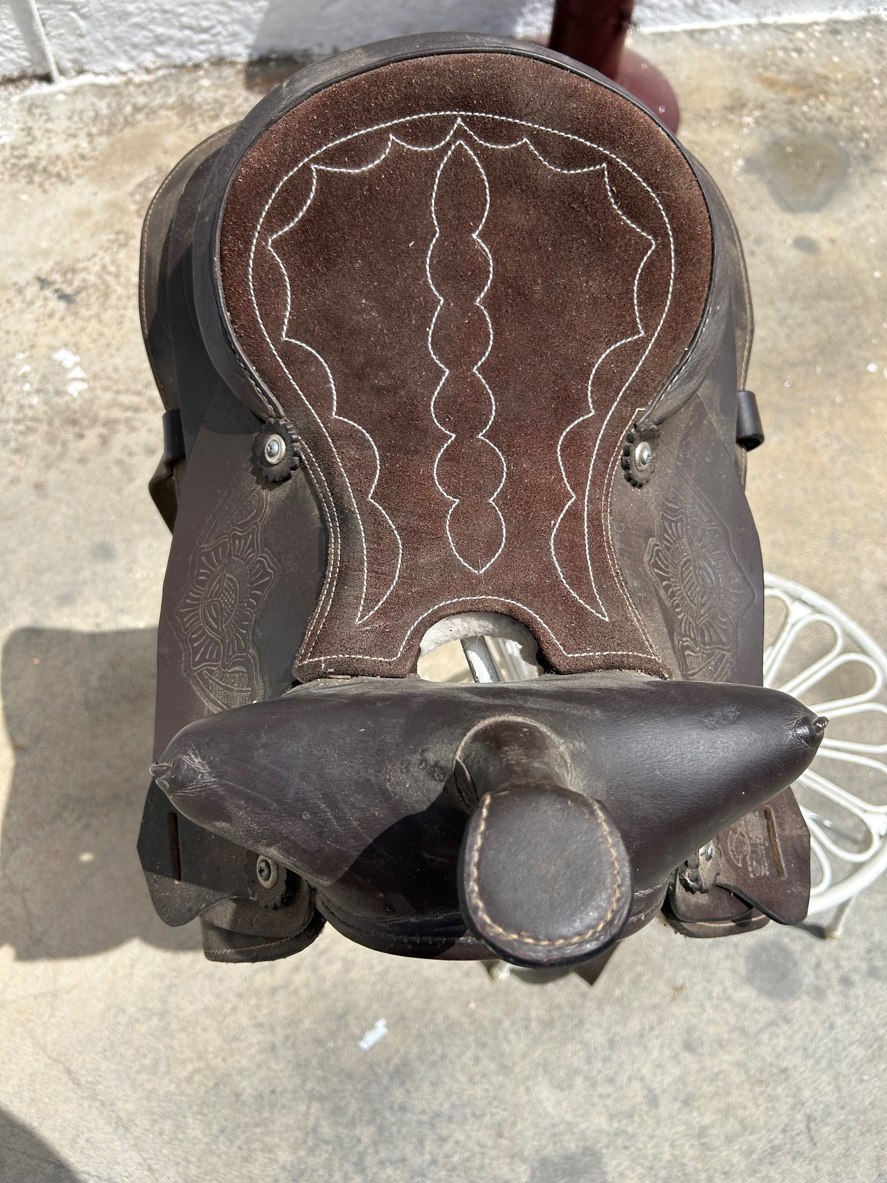 Sela de cavalo (cabedal)