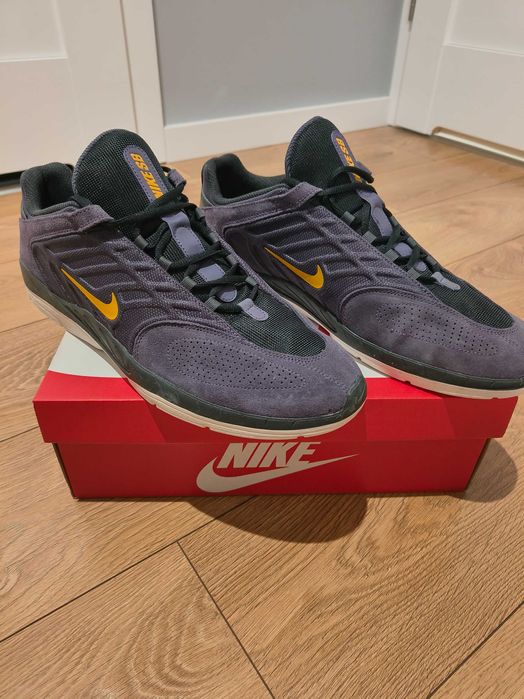 Nowe buty Nike Vertebrae 49,5