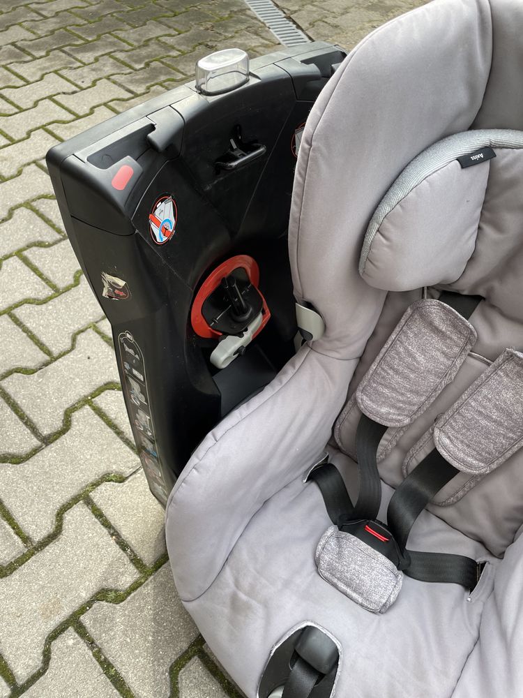 Fotelik samochodowy maxi-cosi Axiss 9-18 kg obrotowy