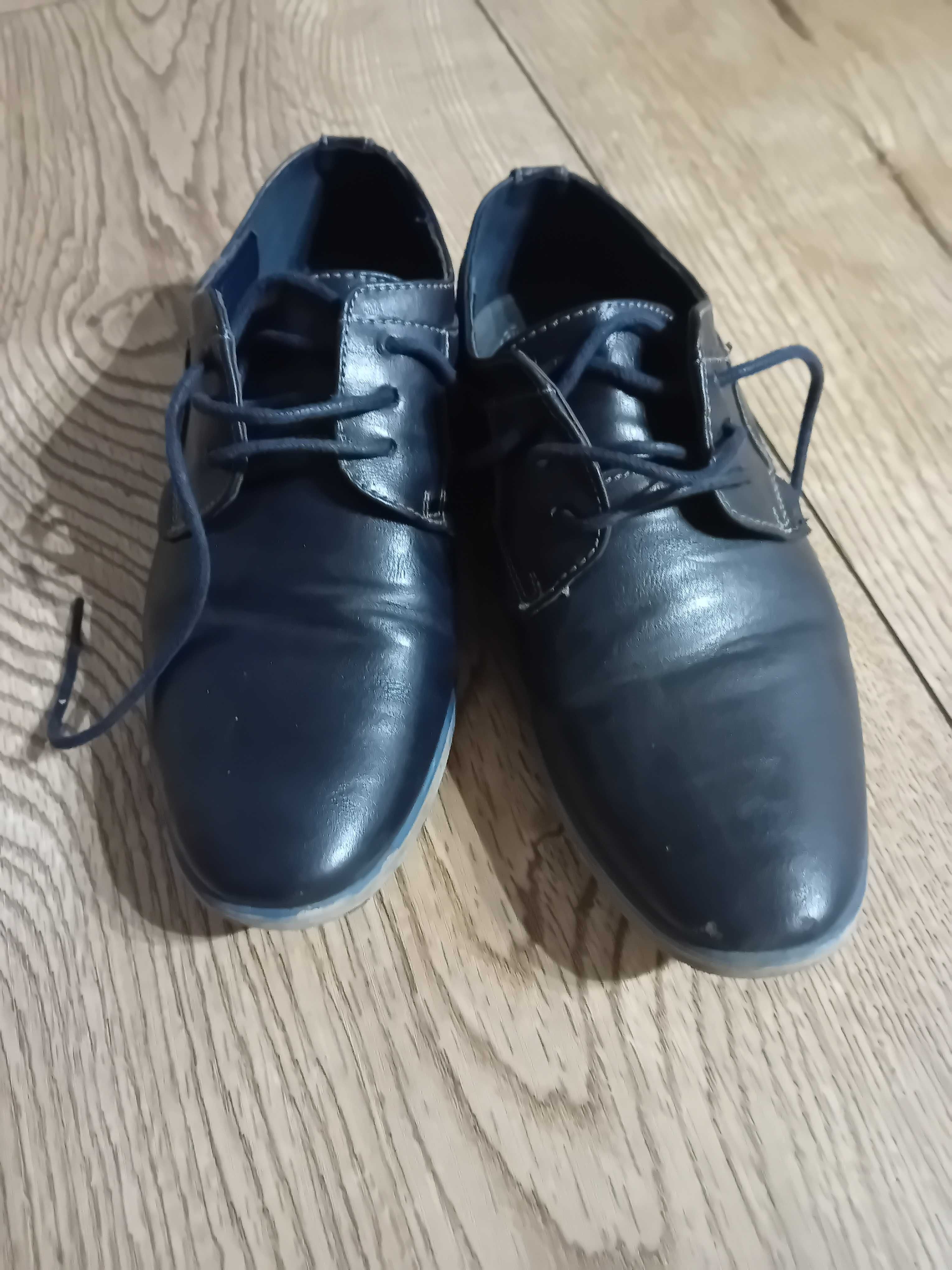 Eleganckie buty chłopięce, idealne na komunię, rozm. 35