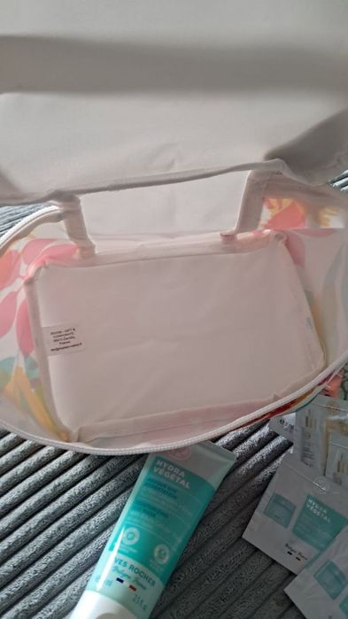 Maska Nawilżająca SOS plus kosmetyczka i torba na zakupy