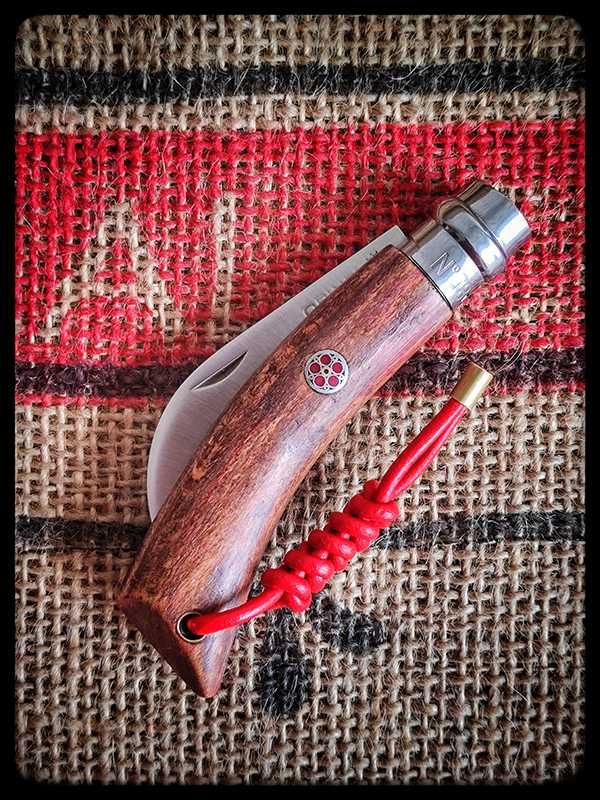 Nóż Opinel Sierpak nr 8 Custom mod grzyby zioła