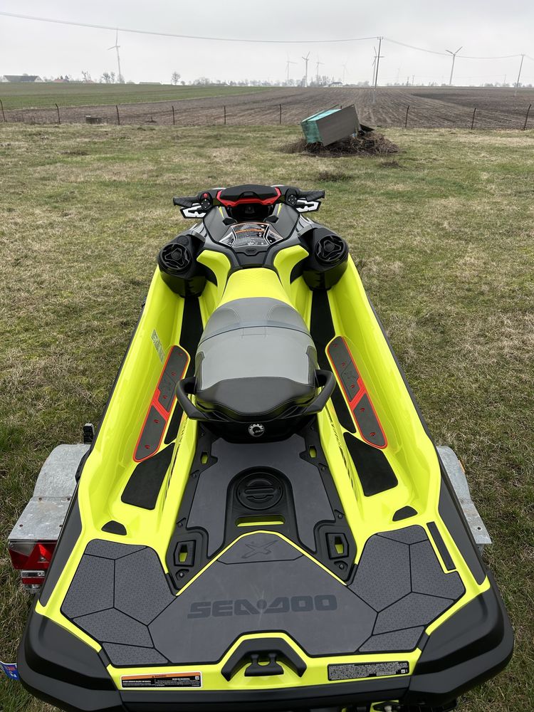 Skuter wodny Sea Doo RXT X rs 300 Audio 75h SeaDoo