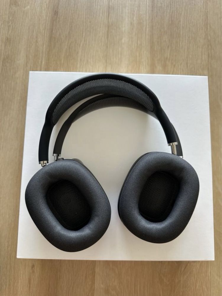 AirPods Max - Apple