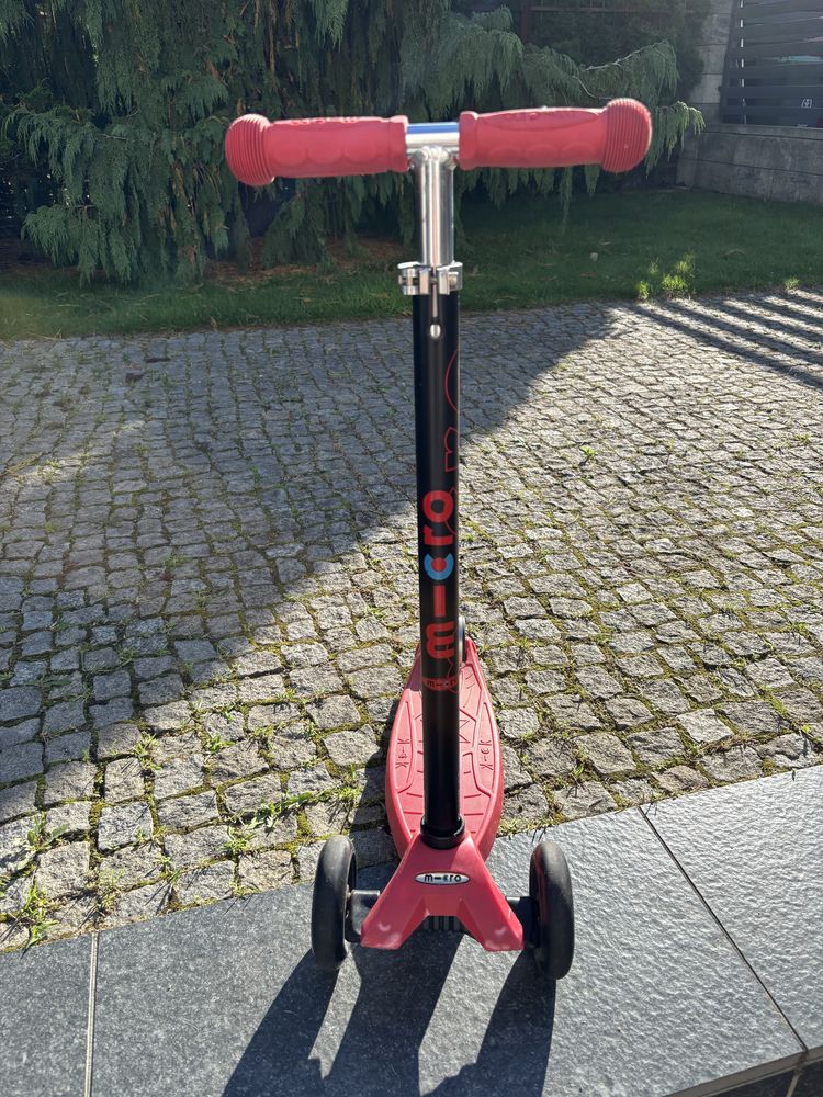 Hulajnoga firmy Micro, model Maxi