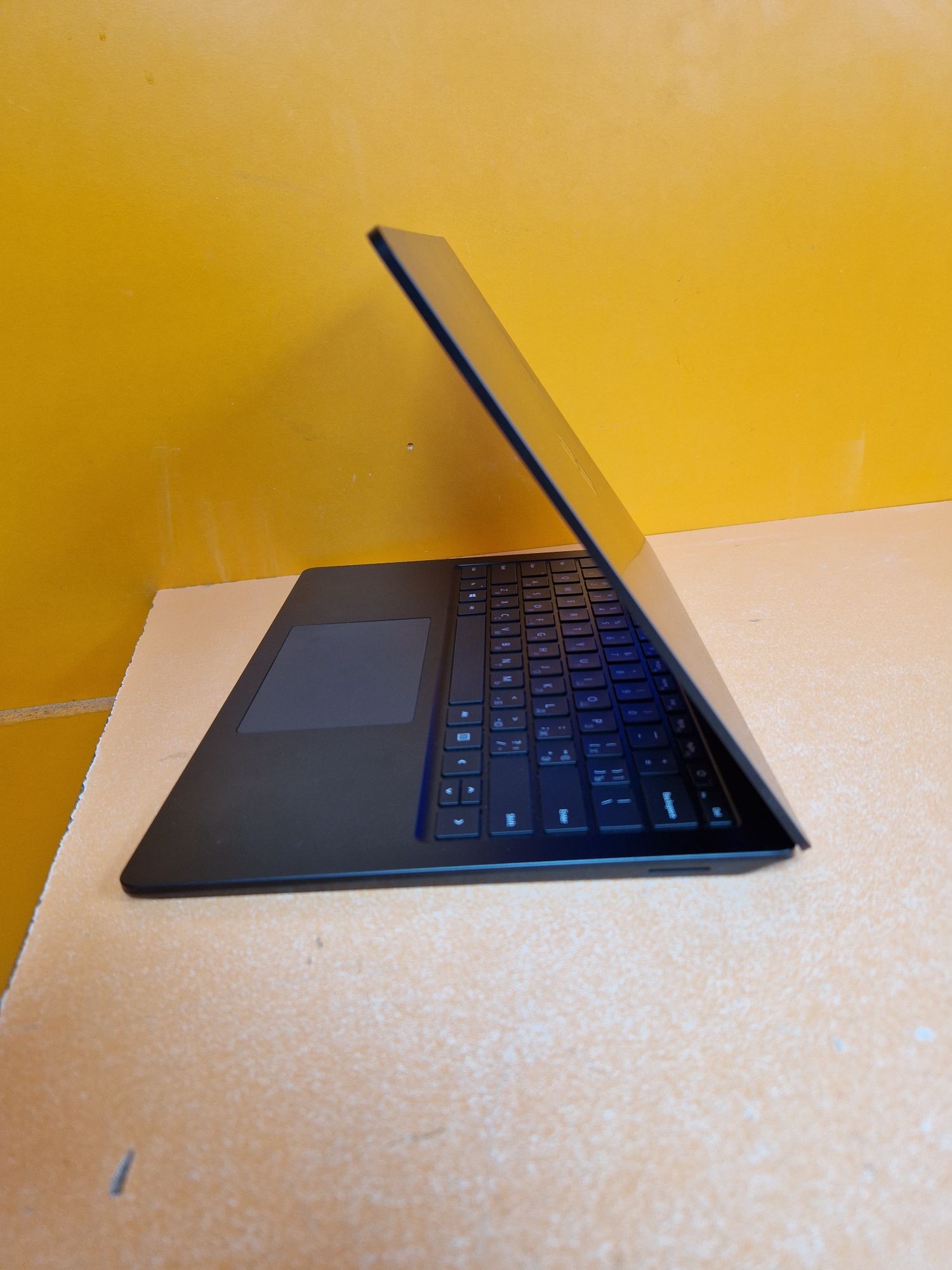 Ноутбук Microsoft Surface Laptop 4