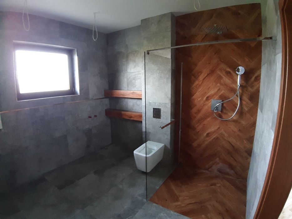 Remonty mieszkań układanie płytek