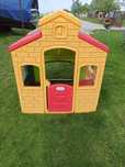 Domek  Little tikes