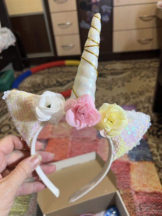 Обруч на дівчинку