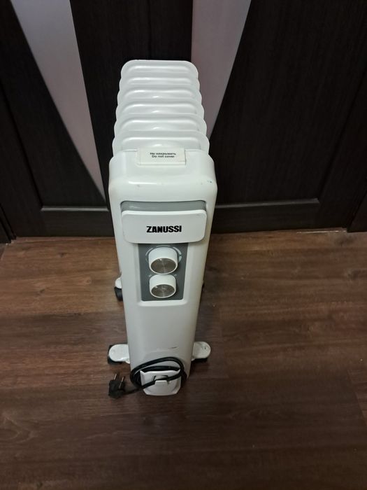 Обогреватель масляный ZANUSSI.