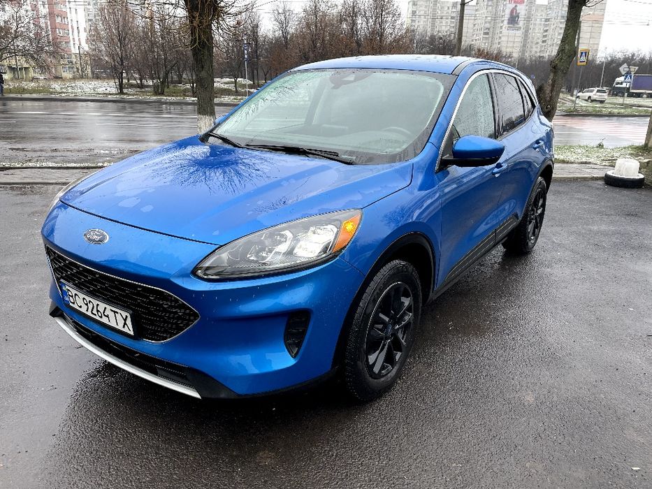 Продам Ford Escape 2021