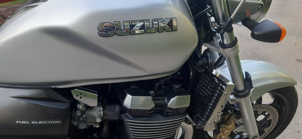 Suzuki GSX 1400  [ не хонда ямаха кавасакі )