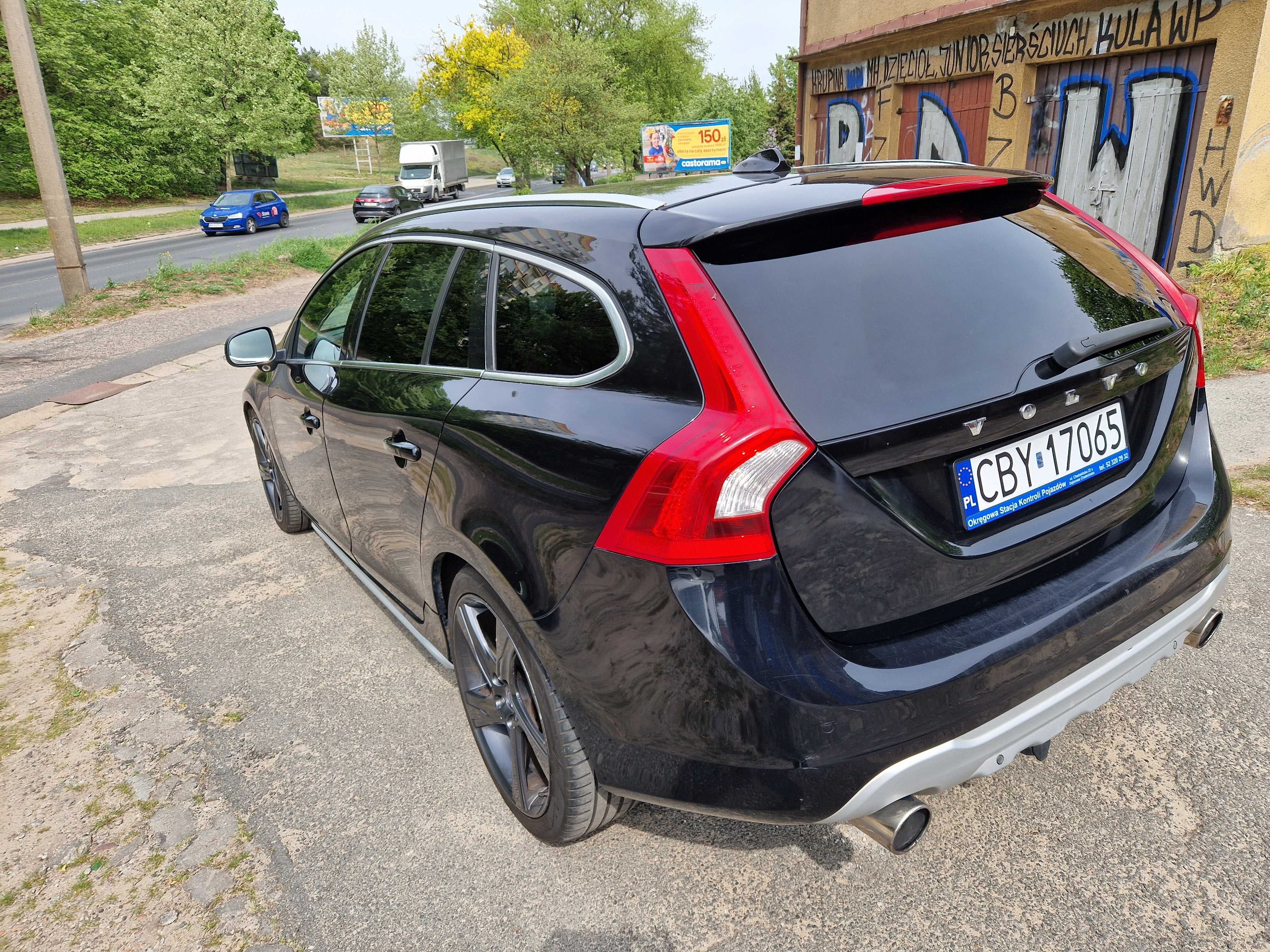 Volvo V60 Volvo V60 R-Design, Eibach, 3.0 Turbo 304 PS Automat AWD