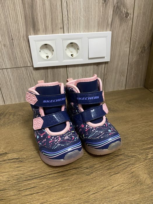 Зимові чобітки SKECHERS S-lights water repellent 22 розмір