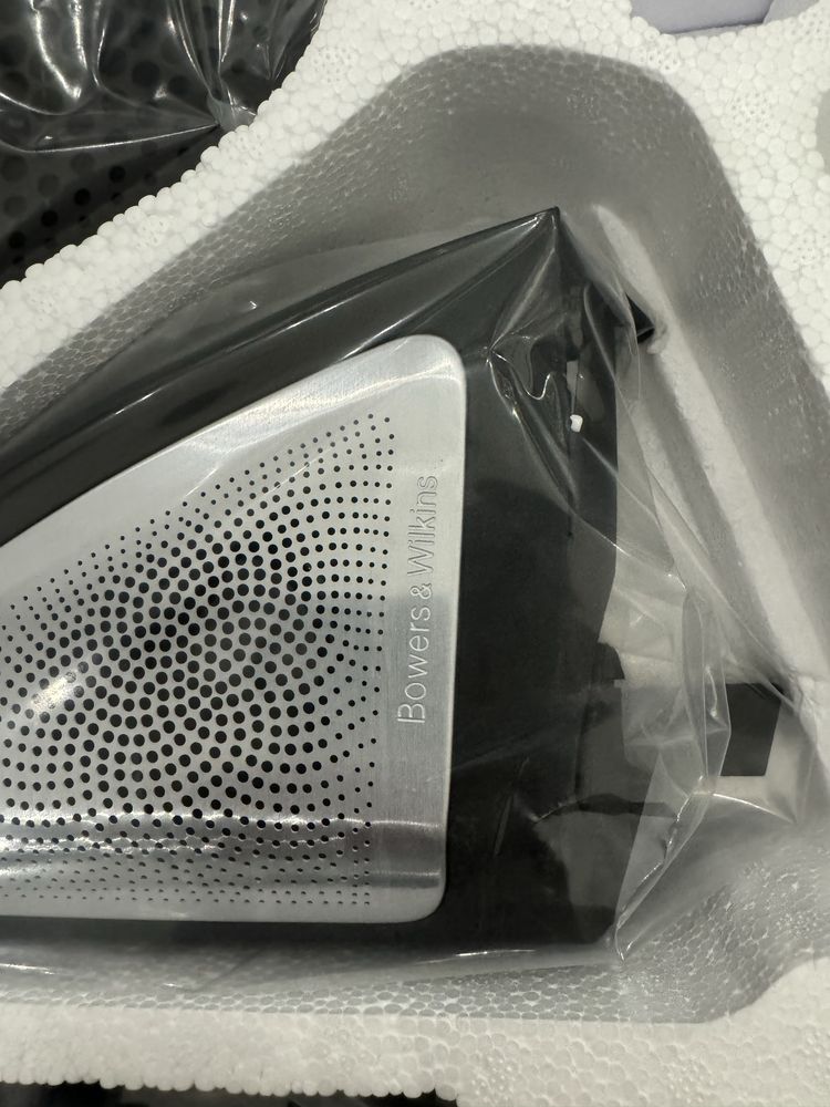 Накладки на динамики Bowers & Wilkins для BMW X5 G05, X7 G07