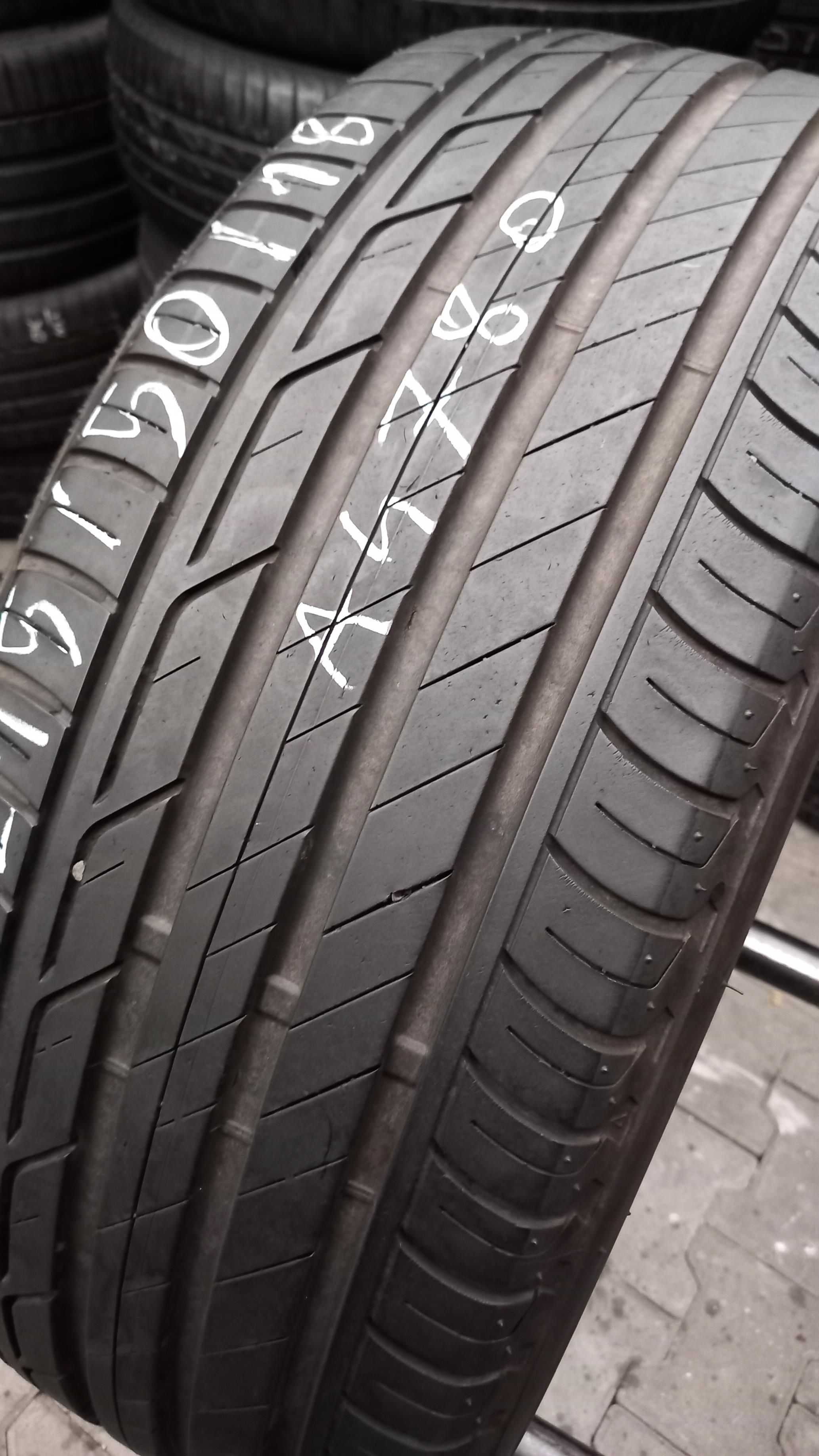 215/50/18 Bridgestone Turanza T001 92W