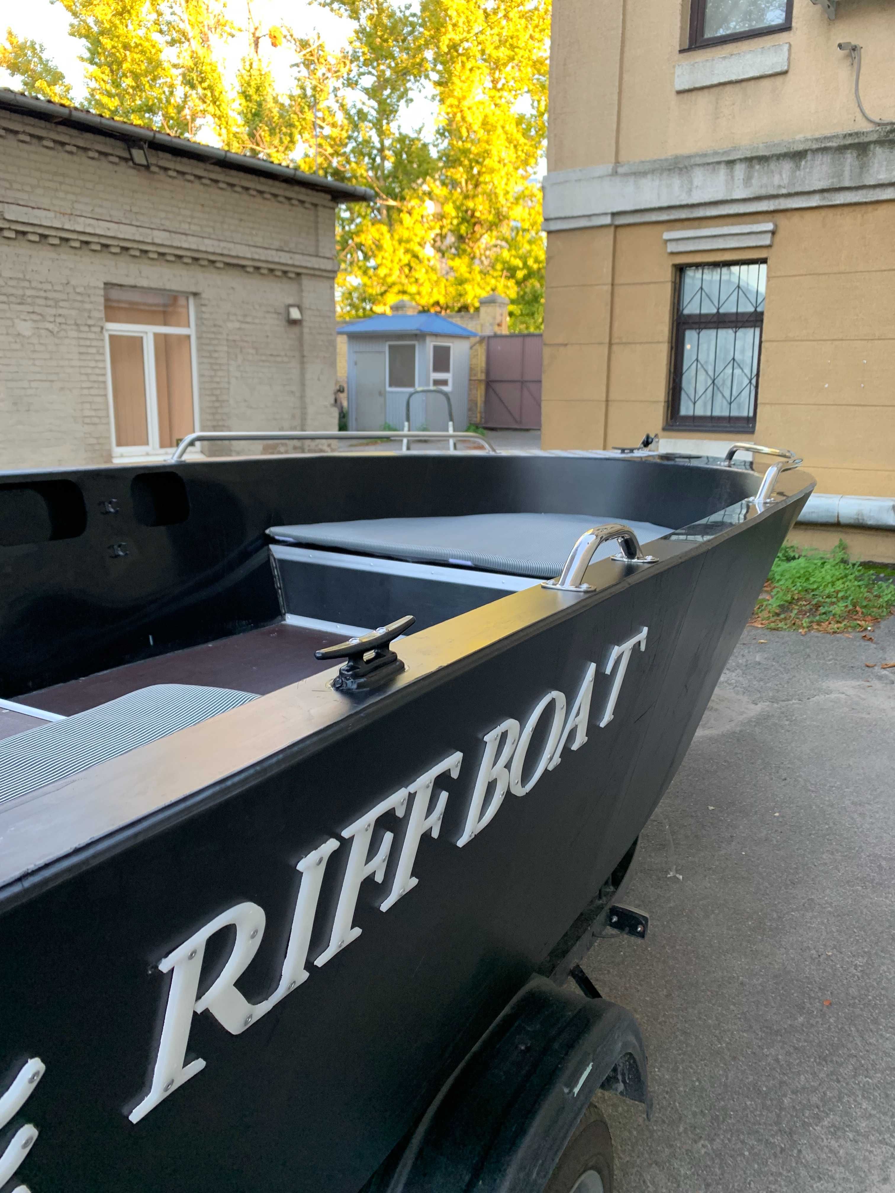 Човен RiffBoat 395