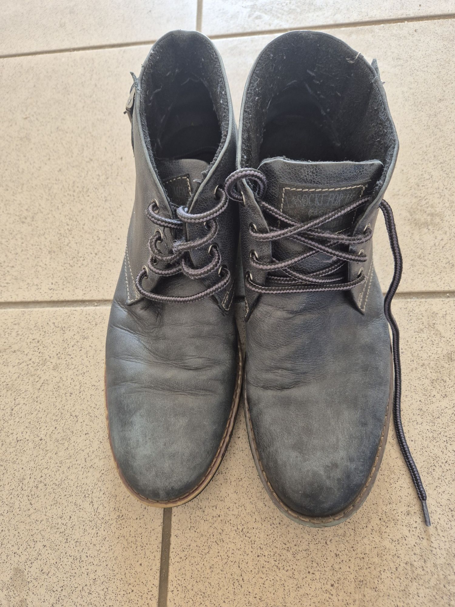 Buty 43 paczka nowe i używane