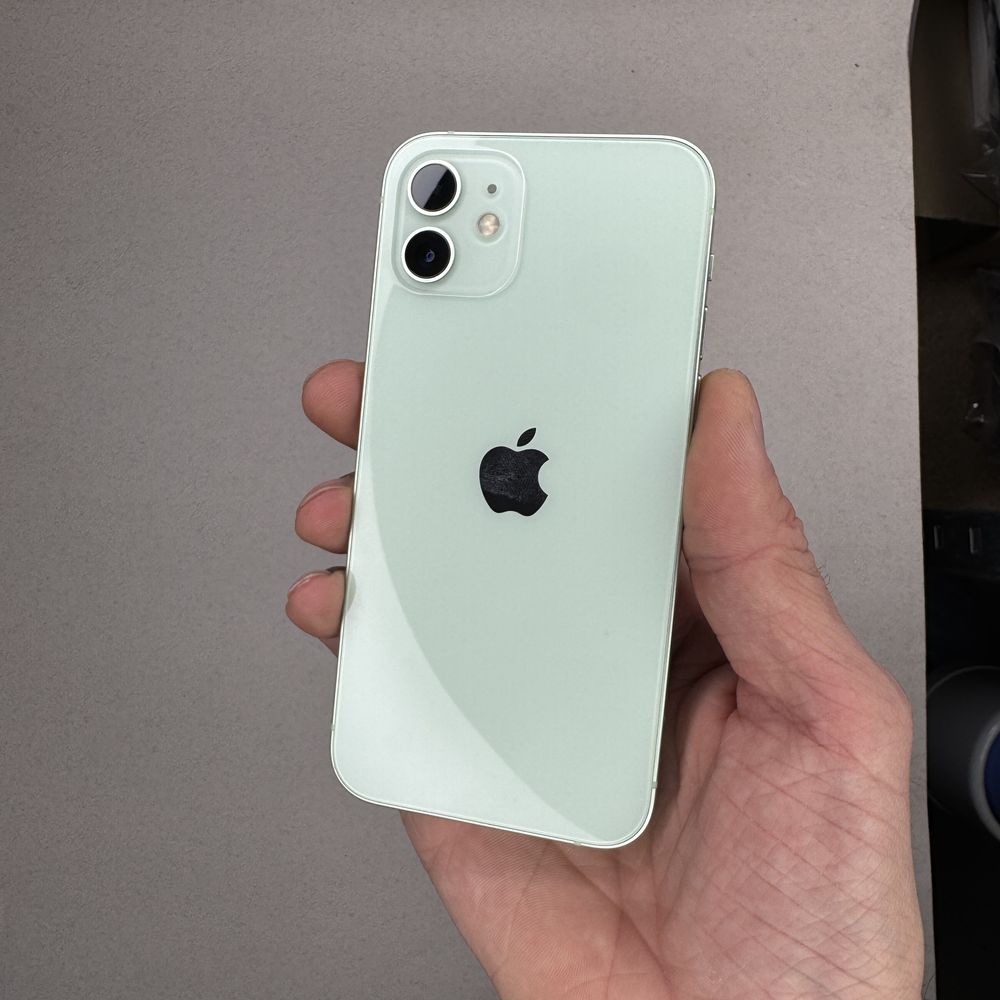 Телефон Apple Iphone 12 128 GB Green 90%
