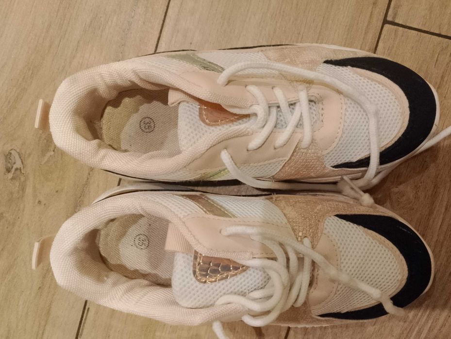 Buty adidasy dla dziewczynki