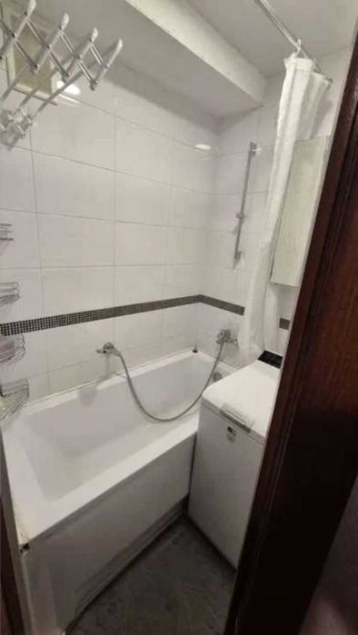 Здається 2-кімнатна квартира на вул. Сальського 23