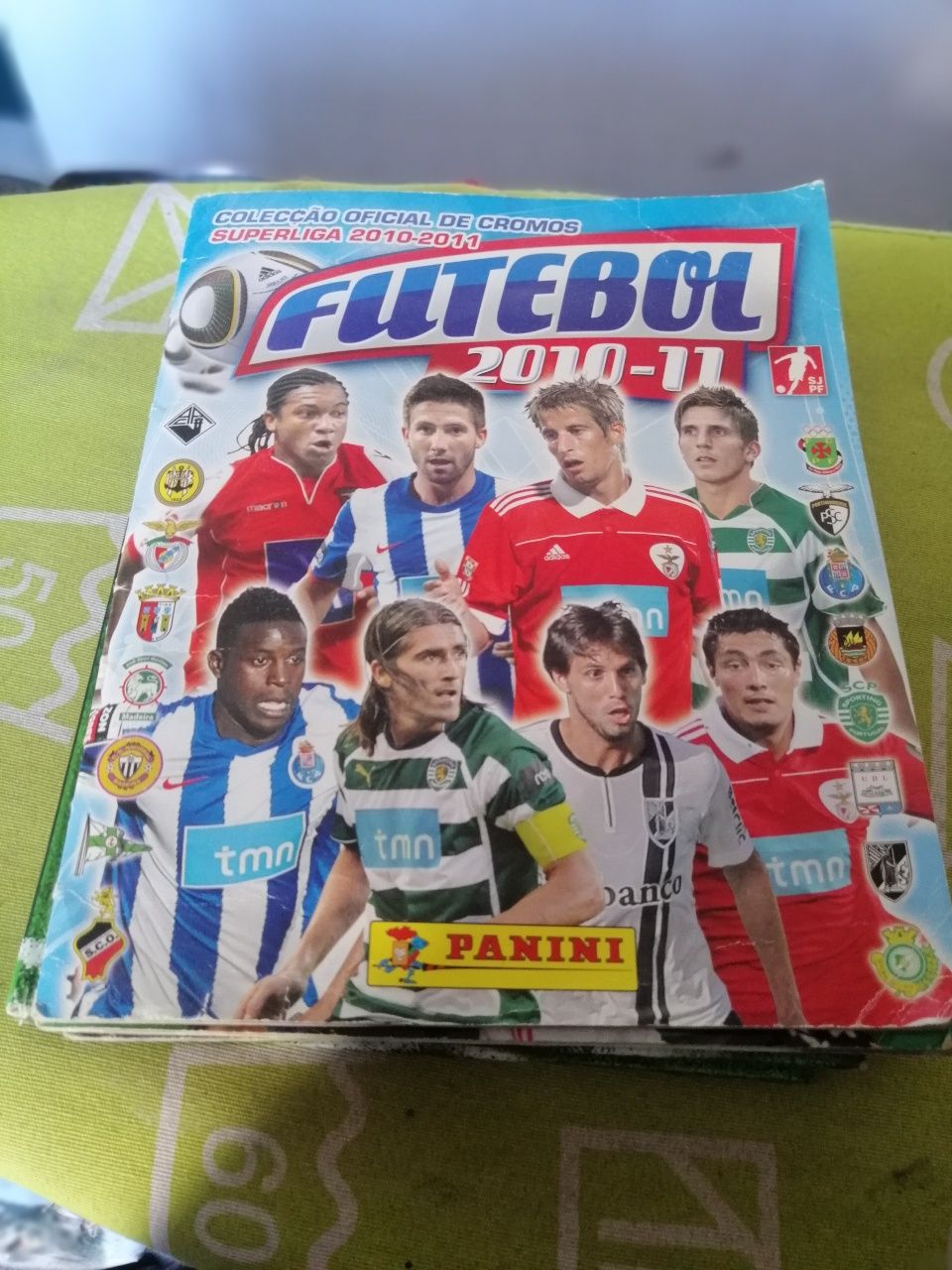 Caderneta de cromos de futebol