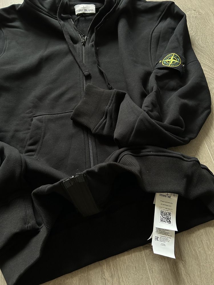 Продам Stone Island(Кофта,футболка)