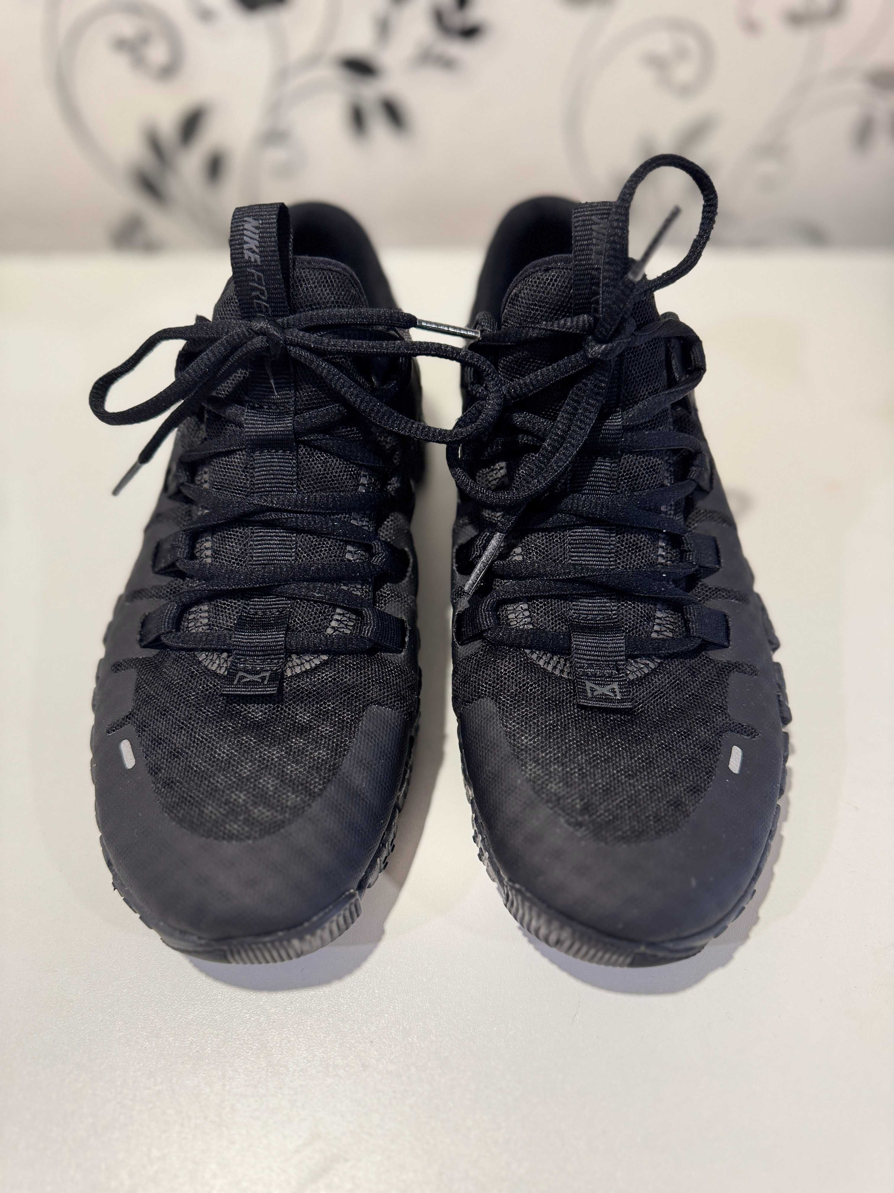 Кросівки тренувальні Nike FREE METCON 5 DV3950-004, 38.5р